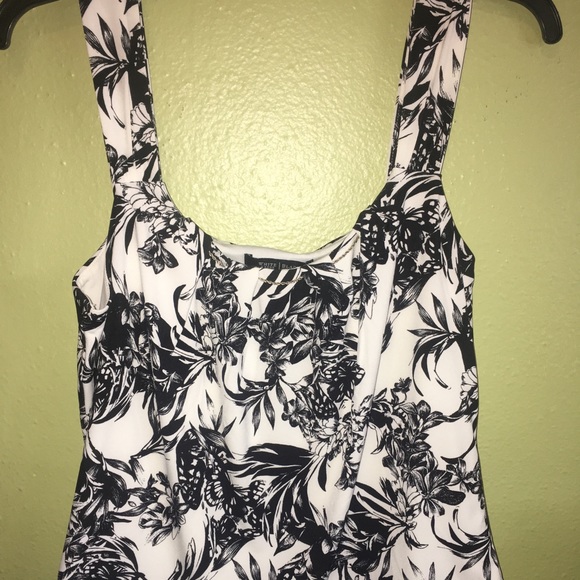 White House Black Market Tops - SZ M White House Black Market top NWOT